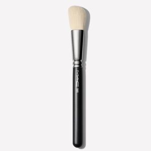 MAC 168S Synthetic Large Angled Contour Brush